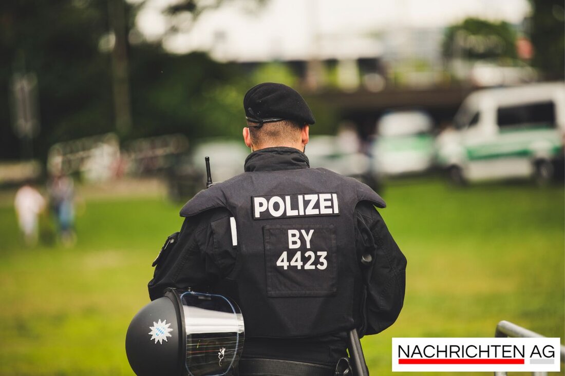 In Berlin-Neukölln wurde ein Polizist schwer verletzt, als ein 28-Jähriger ihn mit einem Messer angriff. Die Mordkommission ermittelt.