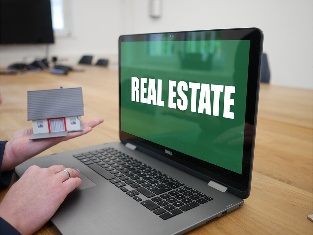 Erfahren Sie, ob sich eine Investition in Immobilien noch lohnt und wie Sie von den aktuellen Marktrends profitieren können. André Sonntag, Immobilienexperte der BestRendite-Invest GmbH, bietet fundierte Beratung und spannende Möglichkeiten, sich auf dem Immobilienmarkt zu etablieren. Nutzen Sie seine umfassenden Kenntnisse, um auch in unsicheren Zeiten erfolgreich zu investieren. Vereinbaren Sie jetzt einen Termin!