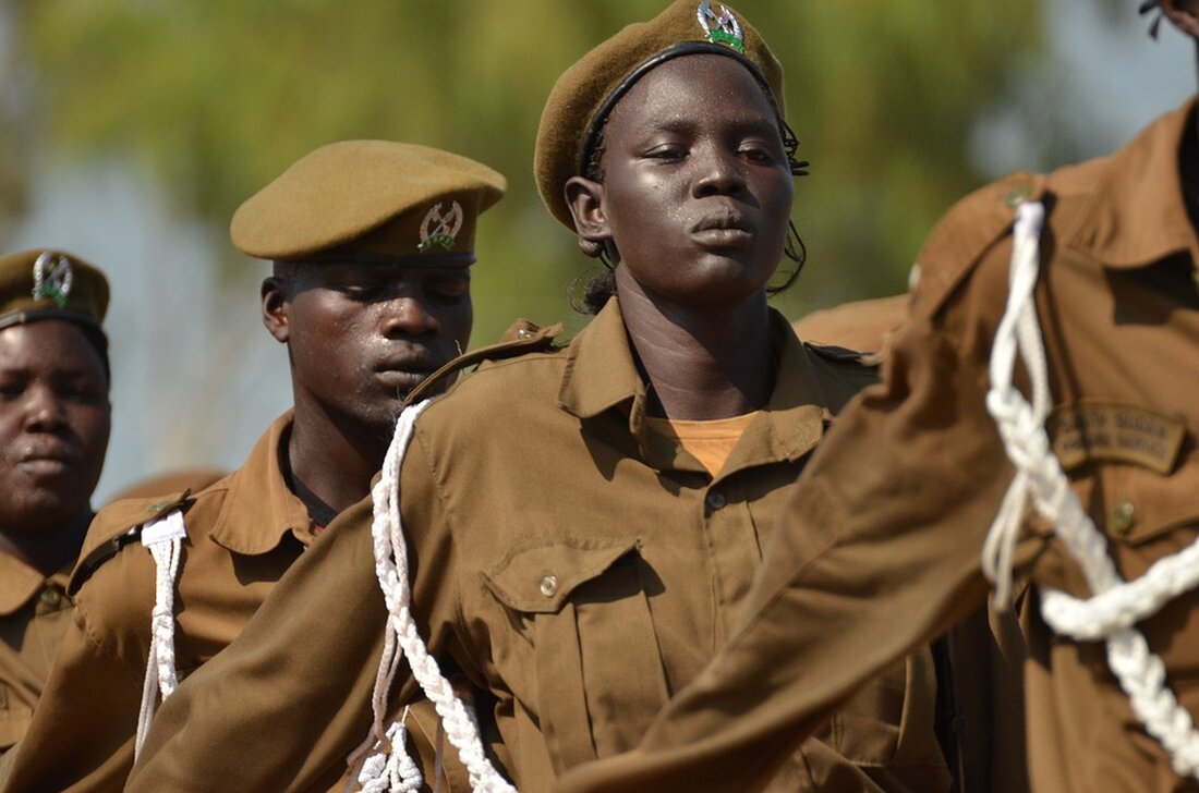 Erfahren Sie mehr über die erschreckende Zunahme der Nahrungsmittelknappheit und des Hungers bei Kindern im Sudan. Laut Save the Children sind jetzt 16,4 Millionen Kinder von Hunger betroffen, fast das Doppelte von Dezember 2020. Der bewaffnete Konflikt, Vertreibungen und fehlende Finanzmittel haben zu einer der schlimmsten humanitären Katastrophen geführt. Erfahren Sie, wie Sie helfen können und warum sofortiges Handeln erforderlich ist.