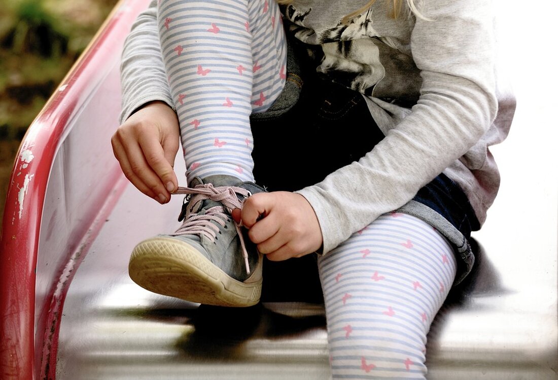 Kinder benötigen frühzeitige Sehtests für eine optimale schulische Entwicklung. Erfahren Sie, warum 60 Prozent der Sehfehler bei Kindern zu spät erkannt werden und wie Eltern die Sehgesundheit ihrer Kinder schützen können. Informationen und Tipps vom Kuratorium Gutes Sehen.
