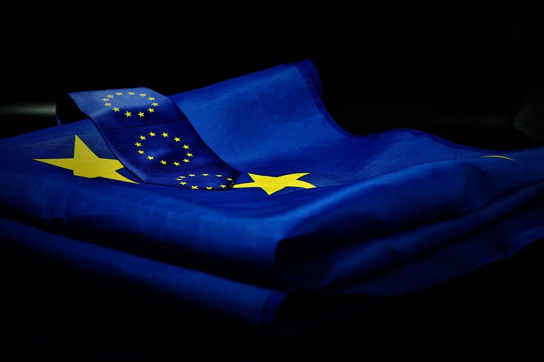 Erfahren Sie mehr über den Europatag am 9. Mai und die Veranstaltungen, die von der Europäischen Kommission und den Europe Direct Stellen in Deutschland organisiert werden. Erfahren Sie, wie die EU Frieden und Wohlstand für alle sichern möchte. Feierlichkeiten am Dreiländerpunkt bei Zittau und der Europatag in Bonn werden ebenfalls vorgestellt. Hintergrundinformationen zur historischen Schuman-Erklärung und zur Europawahl am 9. Juni. Weitere Informationen und Kontakte.