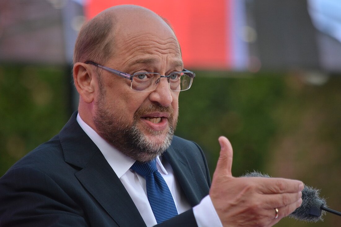 Der innenpolitische Sprecher der SPD, Sebastian Hartmann, äußert sich zur Sicherheitslage in Syrien und Afghanistan. Er betont, dass diese Länder immer noch nicht sicher sind. Die SPD fordert eine regionale Betrachtung der Lage und prüft die Voraussetzungen für Rückführungen. Hartmann weist migrationskritische Stimmen zurück und betont die Bedeutung der Fachkräftemigration. Das vollständige Interview ist hier zu finden. Berlin/Bonn