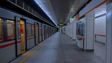 U-Bahn überrollt E-Scooter in Berlin-Hellersdorf