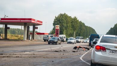 Verkehrsunfall mit fünf Fahrzeugen, vier Verletzte